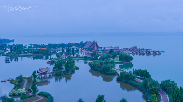 滇池.jpg