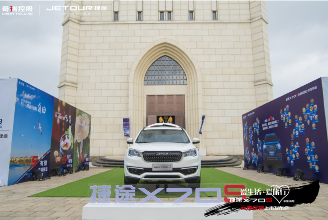 白色车1.jpg