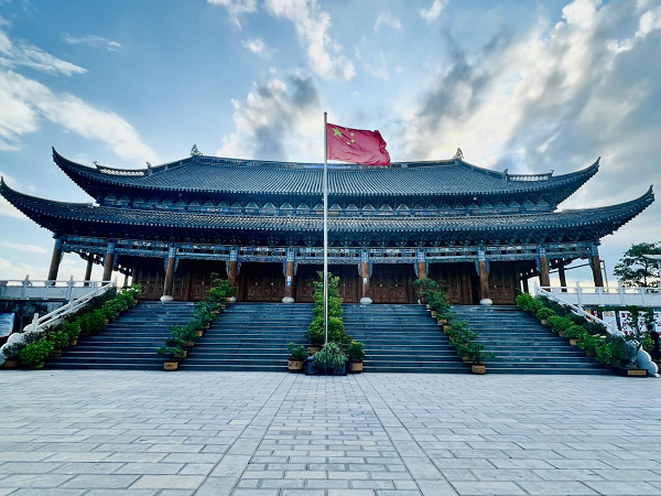 云南昭通鲁甸县龙头山清真寺:构建和谐宗教 唱响民族团结主旋律